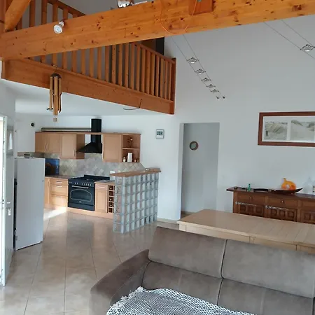 Holiday home Maison A 100m Du Sanguinet